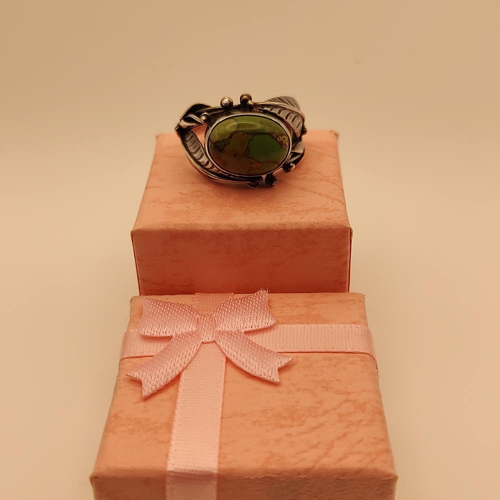 Vintage-Inspired Sterling & Composite Green Turquoise Ring Size 9 - Picture 7 of 7